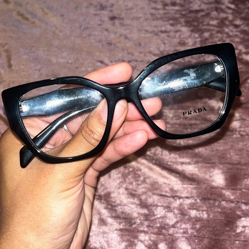 Prada glasses no case no dustbag